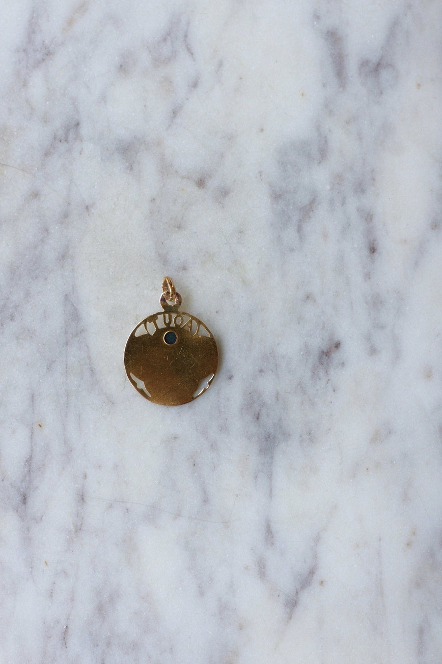 Yellow Gold August Pendant Medal - Galerie Pénélope