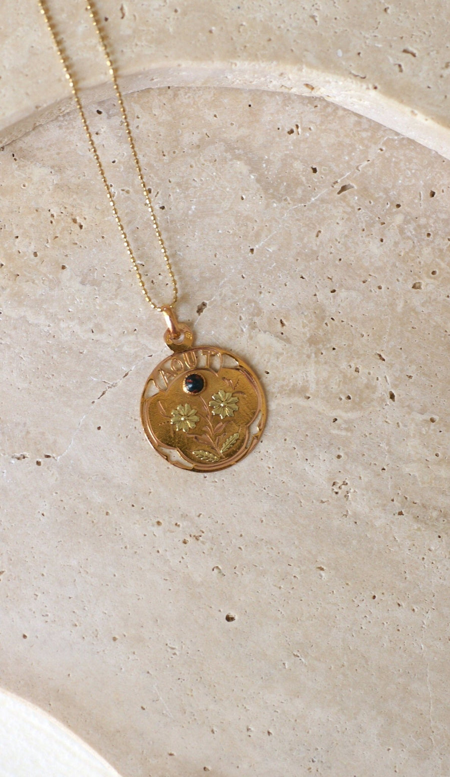Yellow Gold August Pendant Medal - Galerie Pénélope