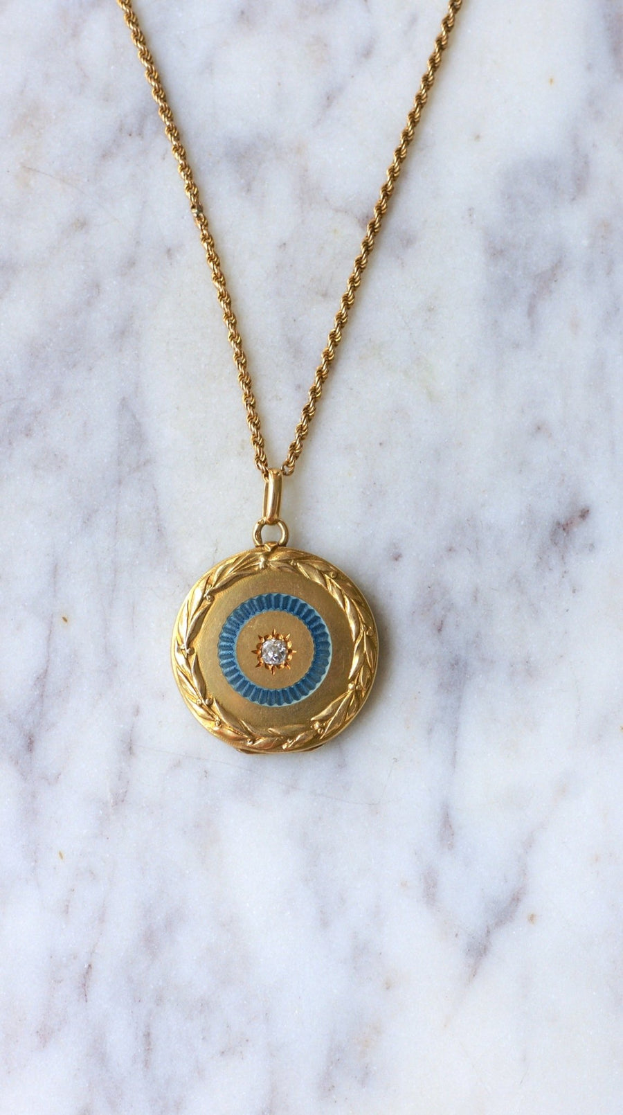 Yellow Gold Diamond Enamel Medallion with Gold Chain and Pearls - Galerie Pénélope