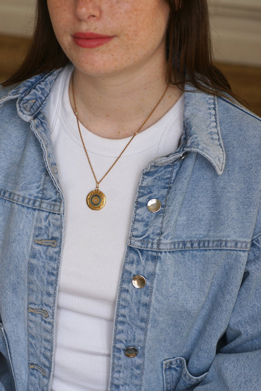 Yellow Gold Diamond Enamel Medallion with Gold Chain and Pearls - Galerie Pénélope
