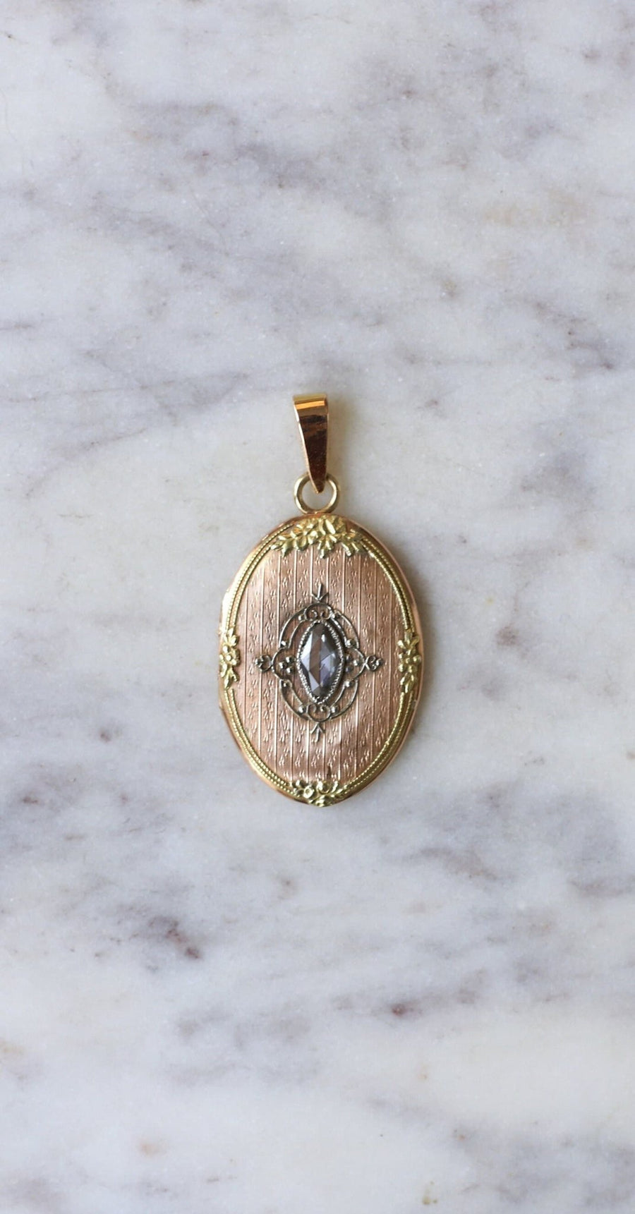 Pink-cut diamond opening medallion - Galerie Pénélope