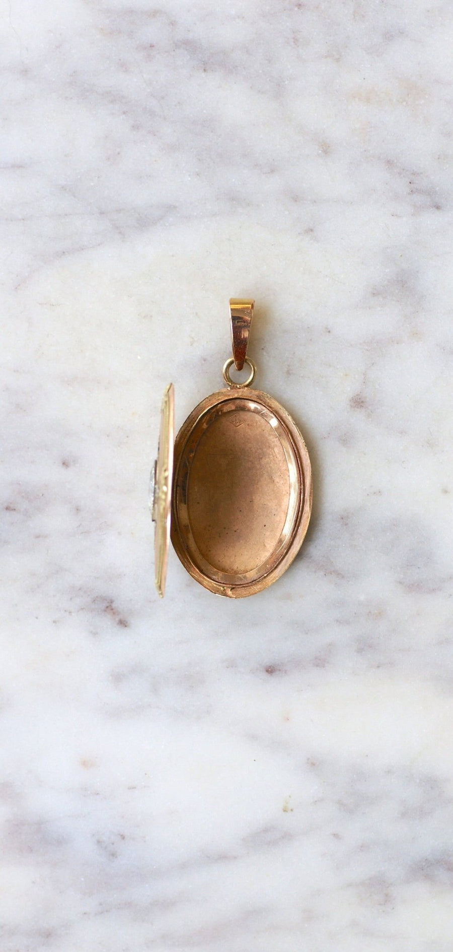 Pink-cut diamond opening medallion - Galerie Pénélope