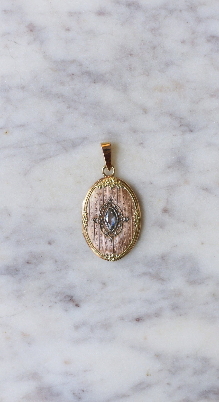 Pink-cut diamond opening medallion - Galerie Pénélope