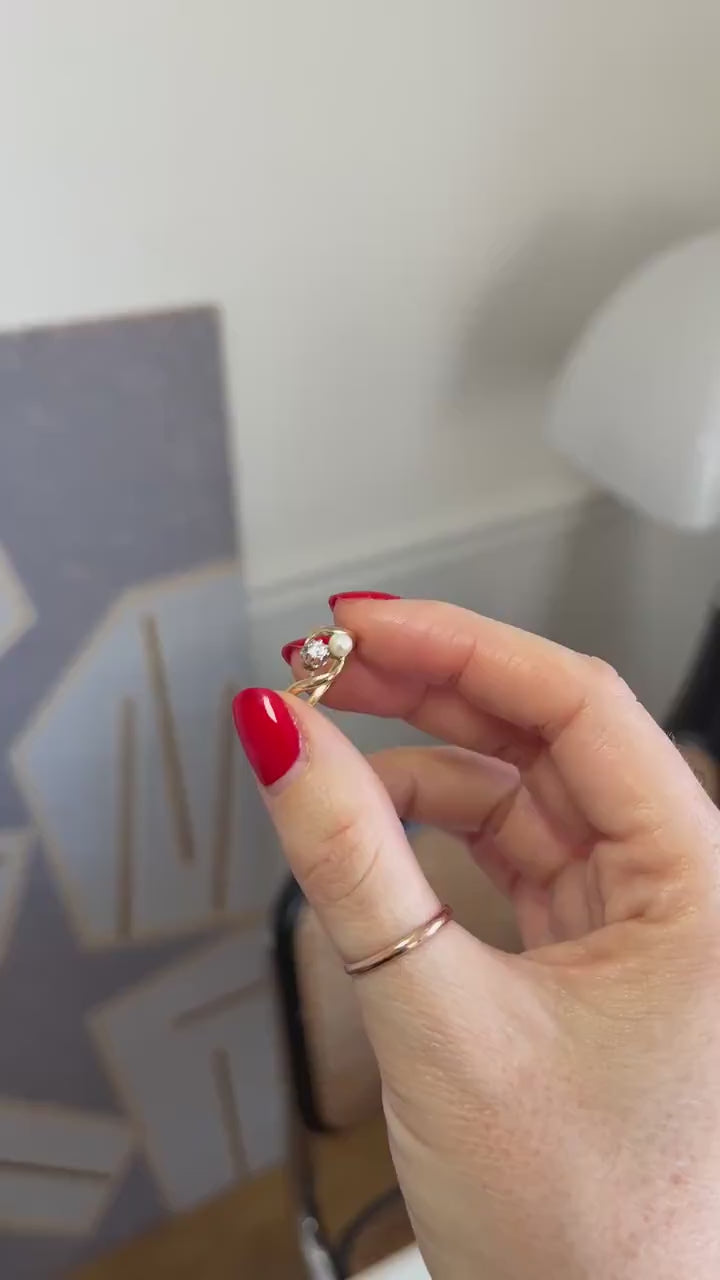 Toi et Moi Ring in Gold, Platinum, Pearl and Diamond