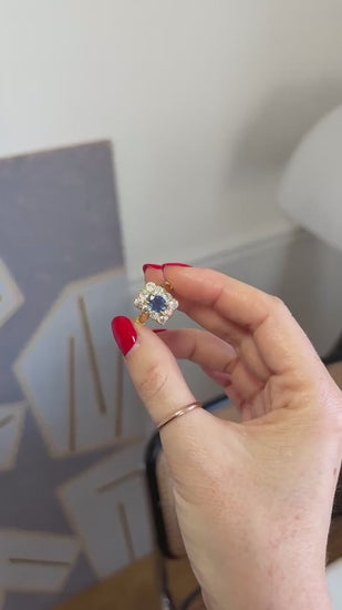 Rectangular Antique Sapphire 1.10 Cts and Diamonds on Yellow Gold Ring