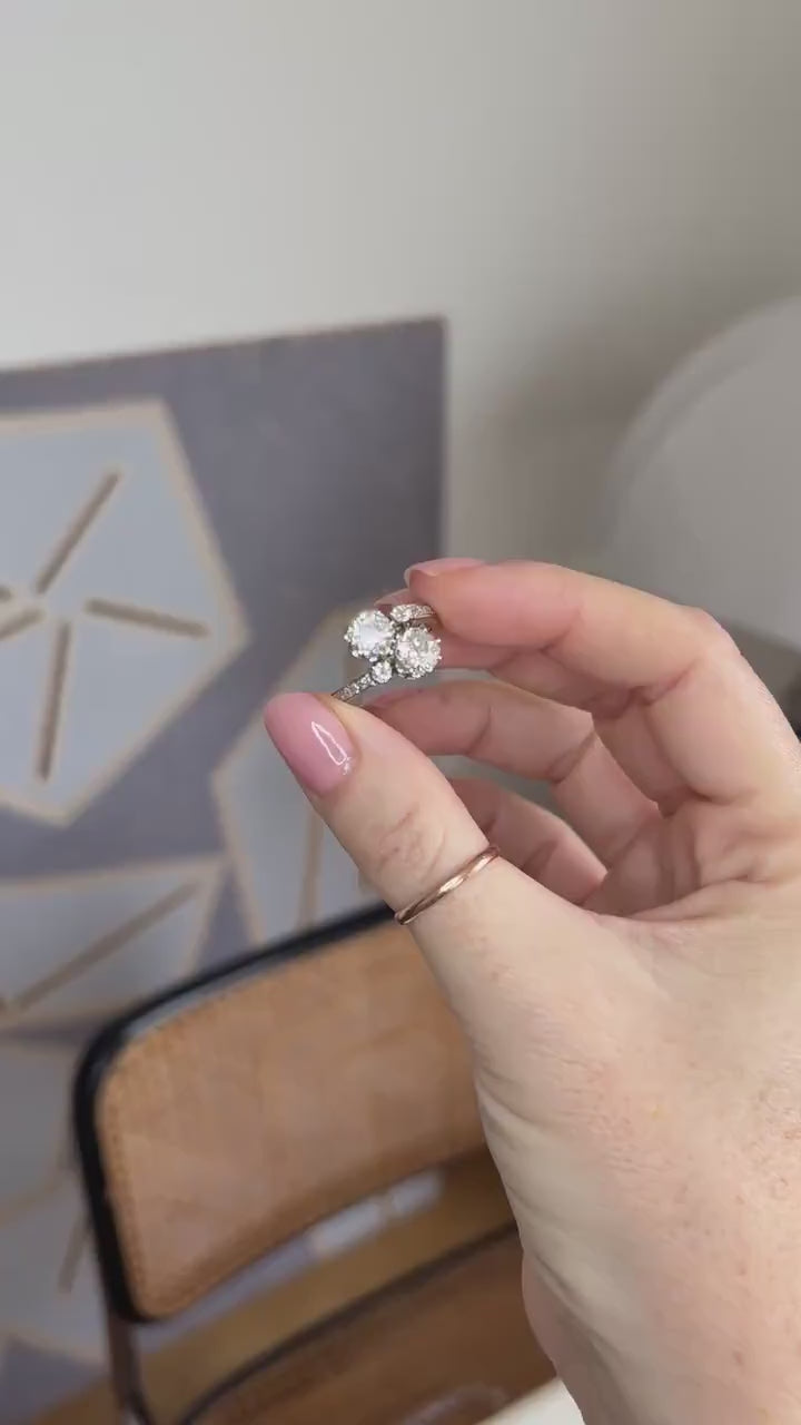 Toi et Moi Antique Ring 2.60 Cts Diamonds on Yellow Gold and Platinum