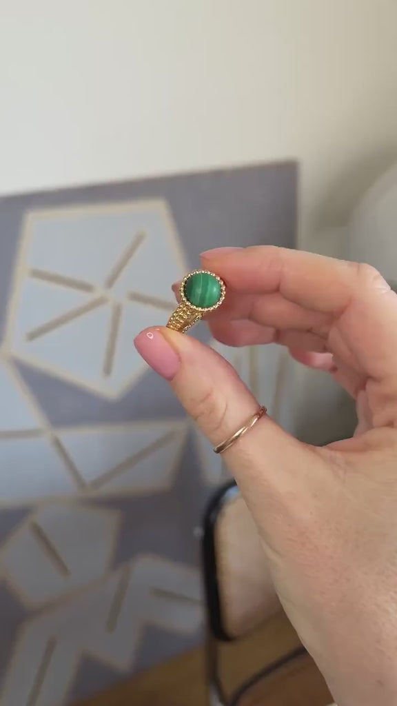 Van Cleef & Arpels Perlée Couleurs Malachite Ring in Yellow Gold T56