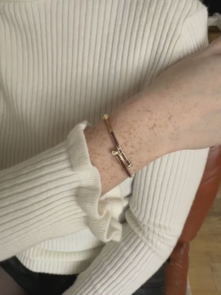 Bracelet Jonc coeur croisé ruby and diamonds on gold
