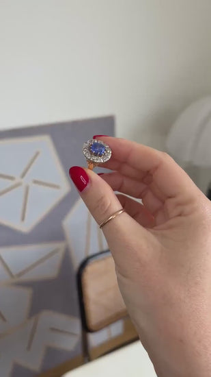 Ring Marguerite Antique Ceylon Sapphire 4.50 Cts and Diamonds on Yellow Gold and Silver