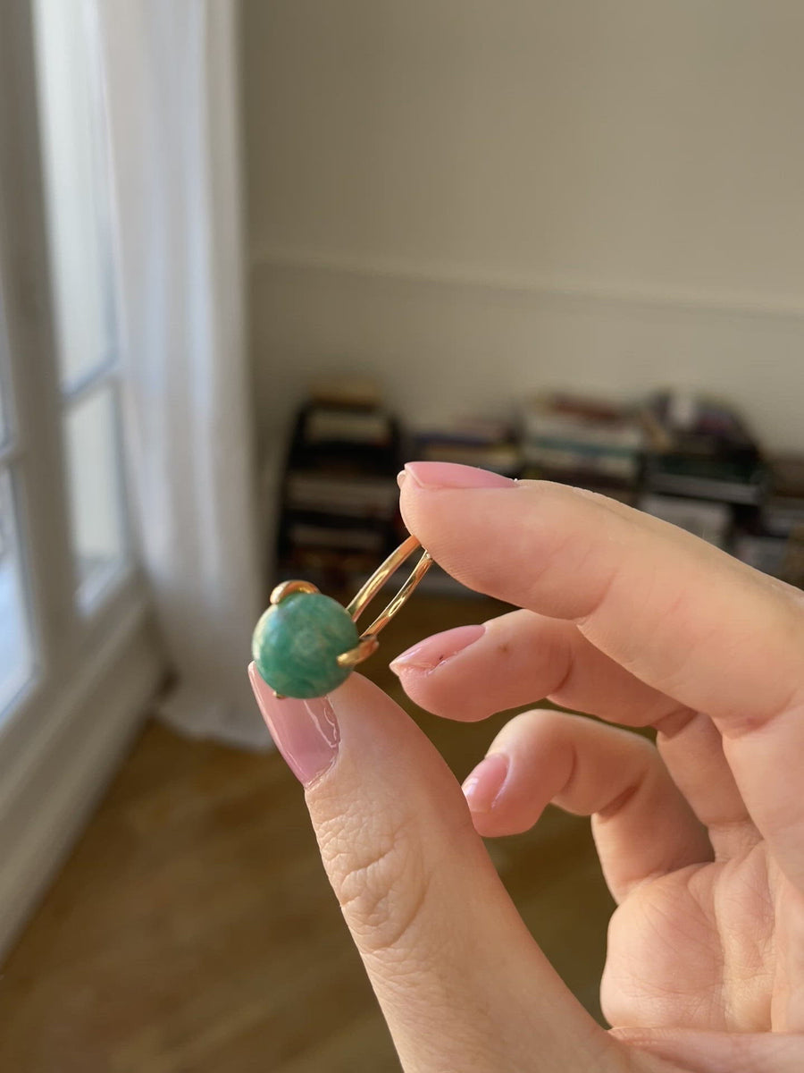 Vintage ring with interchangeable stones