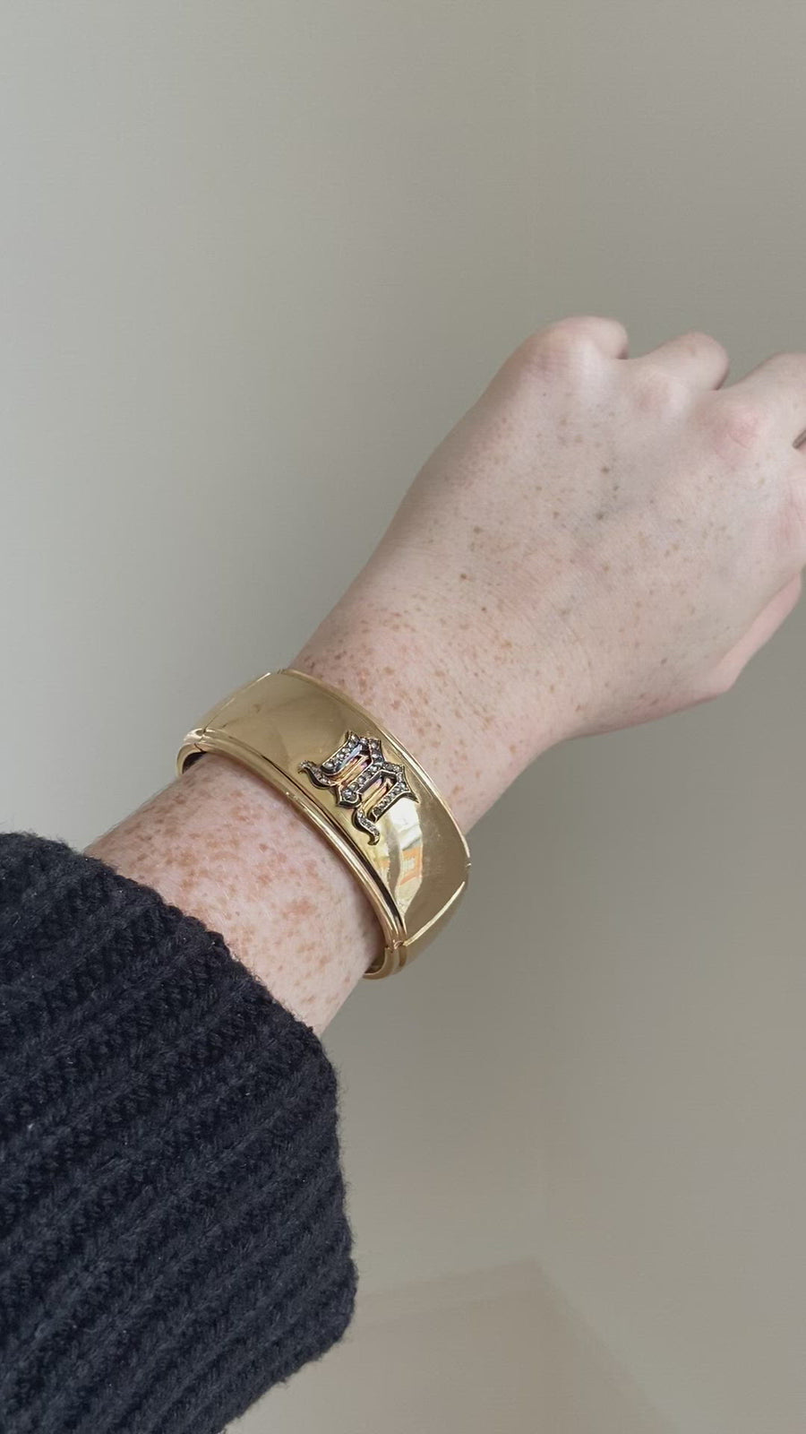 Cuff bracelet, letter M diamonds