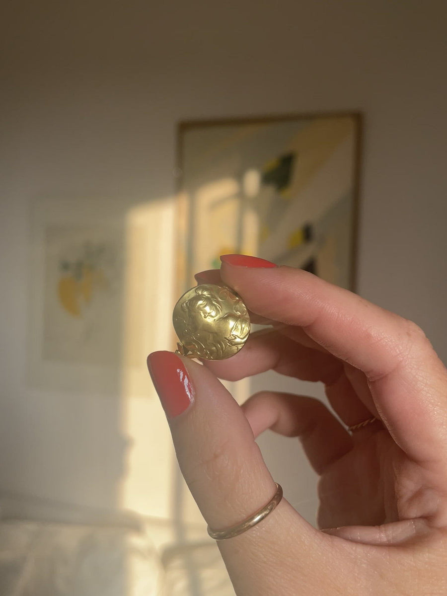 Large Art Nouveau woman's plate ring