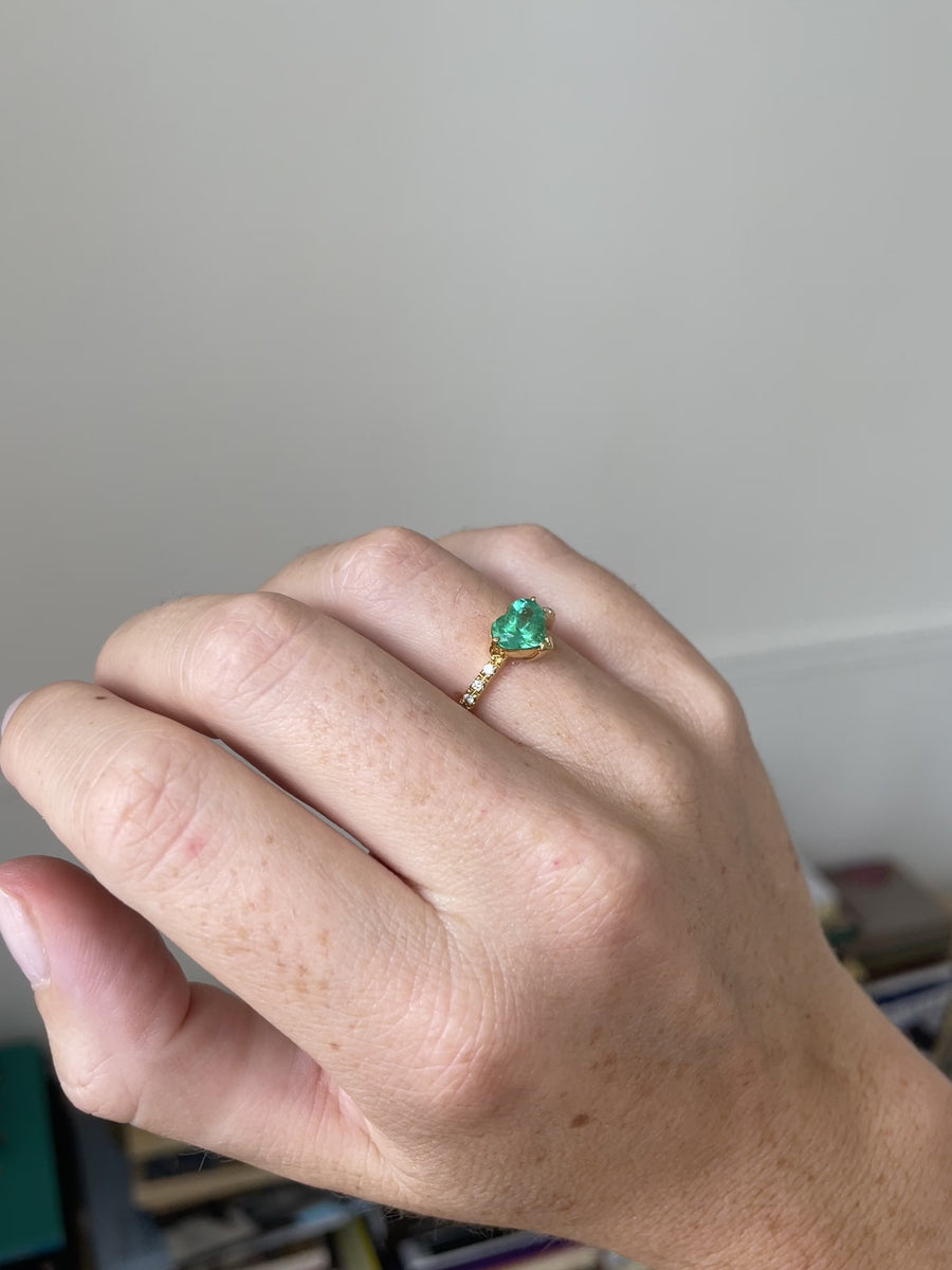 Colombian emerald & diamond heart ring