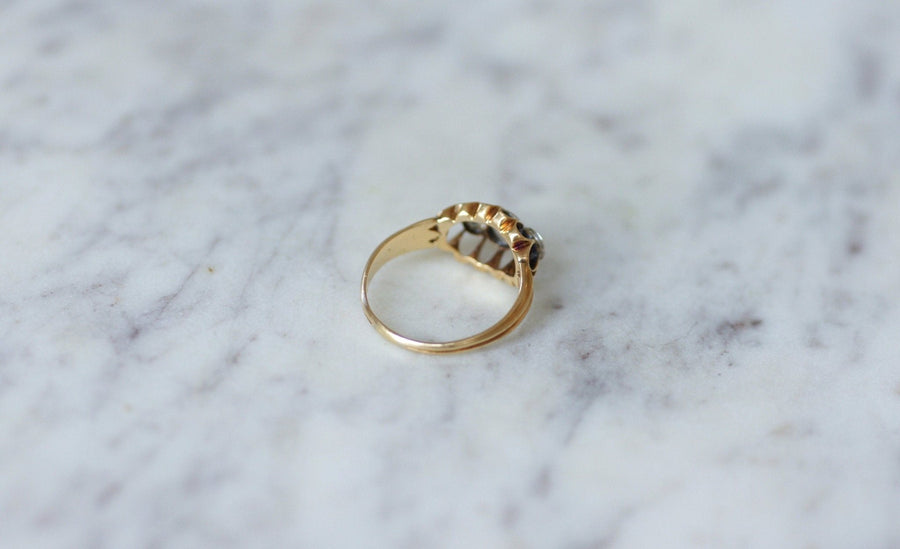 Garter ring 3 diamonds on gold - Penelope Gallery