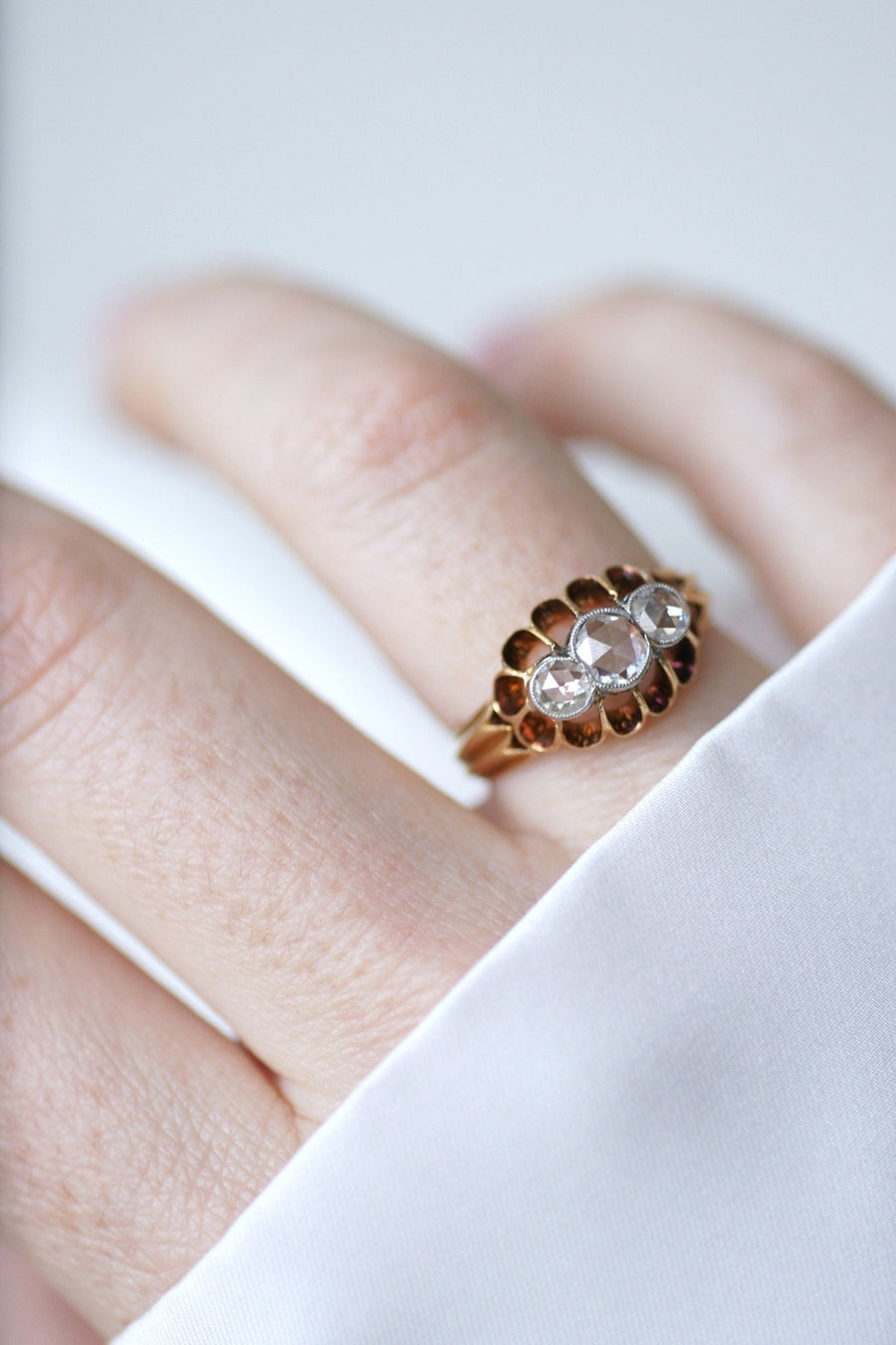 Garter ring 3 diamonds on gold - Penelope Gallery