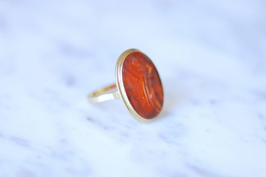 Antique carnelian ring in lion intaglio on gold - Galerie Pénélope