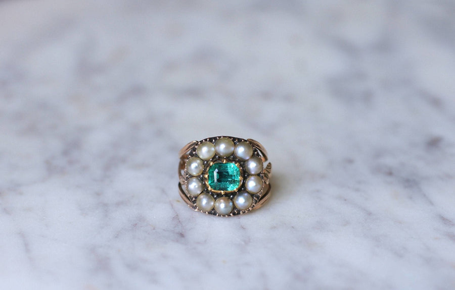 Antique emerald ring with pearls - Penelope Gallery