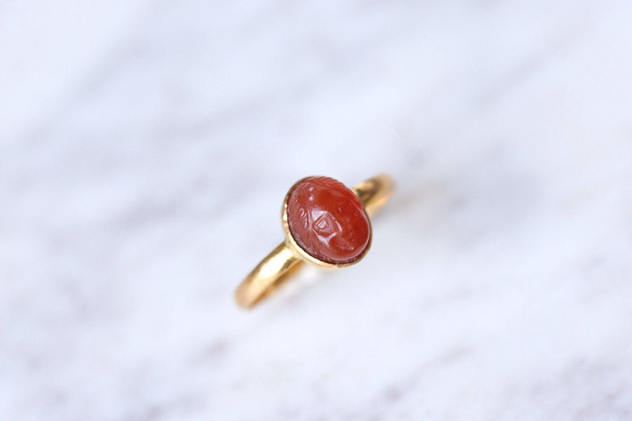 Antique yellow gold and carnelian cameo ring - Galerie Pénélope