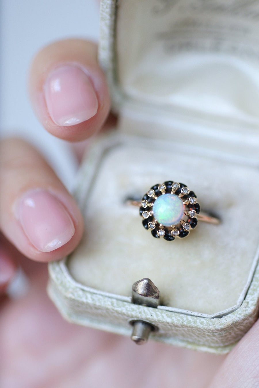 Antique pink gold, opal, diamond and enamel ring - Galerie Pénélope
