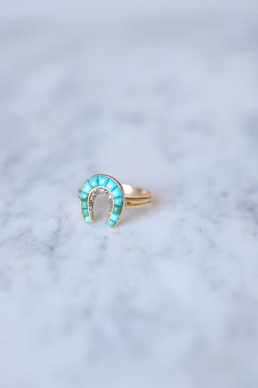 Antique 18Kt gold horseshoe ring with turquoise and diamonds - Penelope Gallery