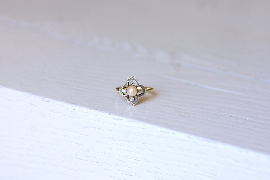 Antique yellow gold flower, pearl and diamond ring - Galerie Pénélope
