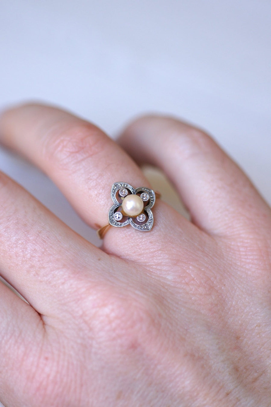 Antique yellow gold flower, pearl and diamond ring - Galerie Pénélope