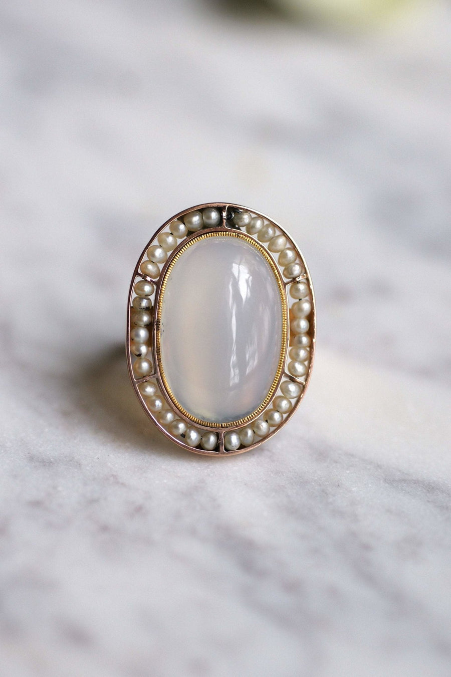 Antique pink gold, blue-grey chalcedony and pearls ring - Galerie Pénélope