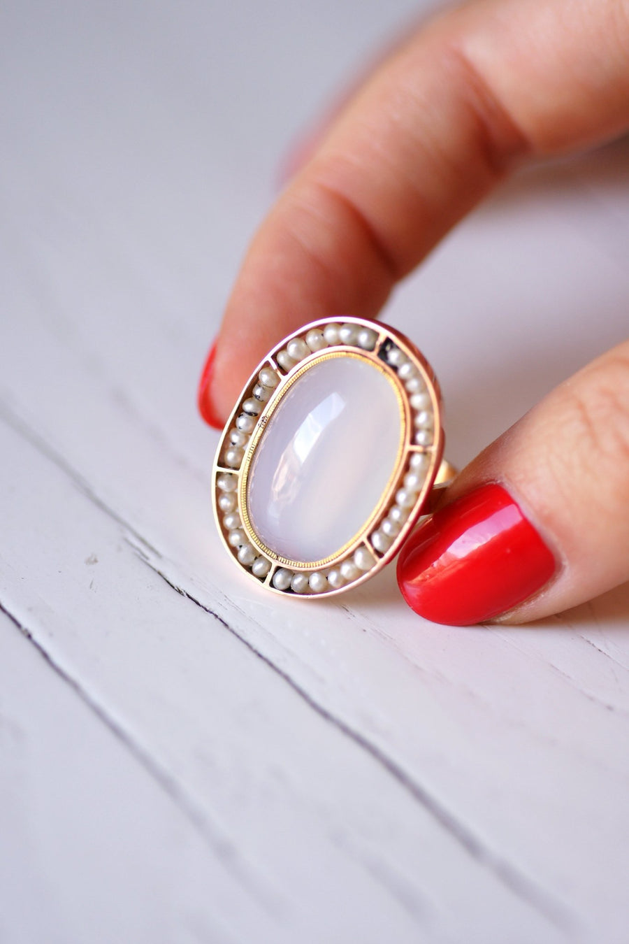 Antique pink gold, blue-grey chalcedony and pearls ring - Galerie Pénélope