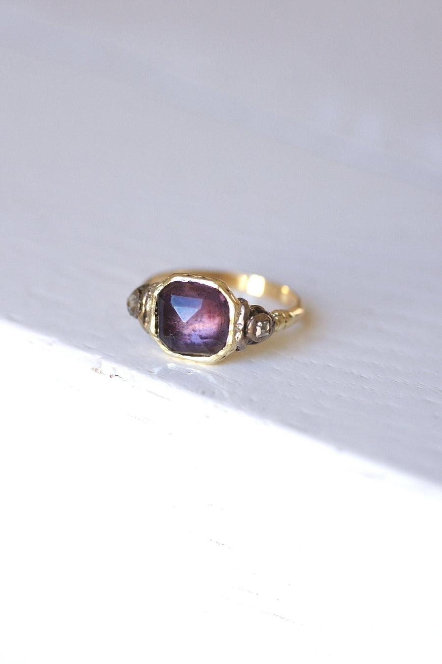 Antique glass paste and diamond ring - Galerie Pénélope