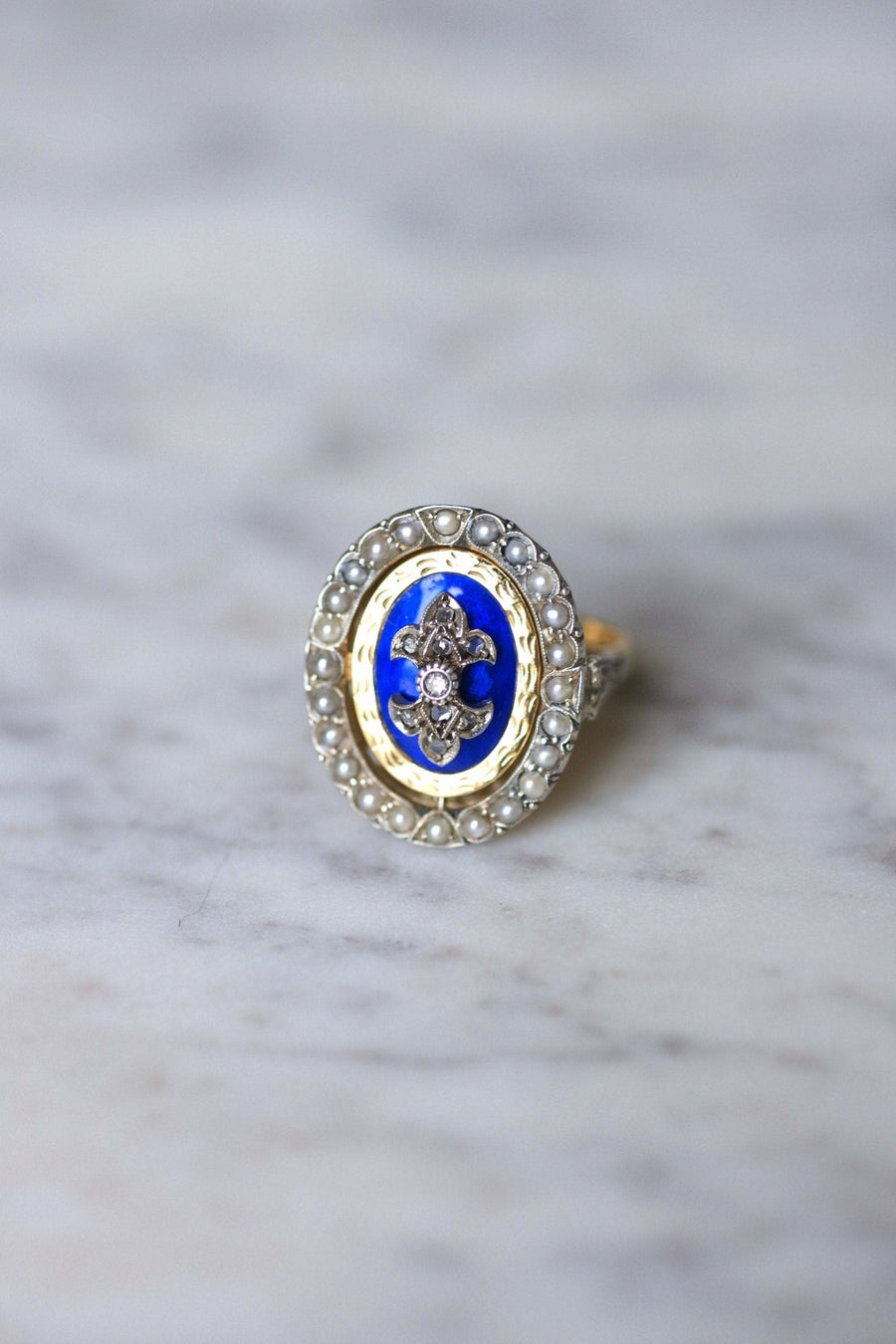 Antique swivel enameled gold and silver ring set with diamonds - Galerie Pénélope