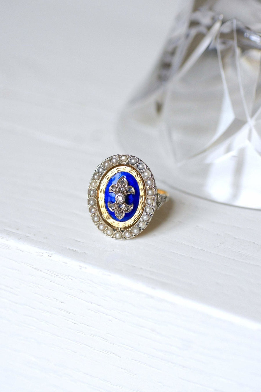 Antique swivel enameled gold and silver ring set with diamonds - Galerie Pénélope