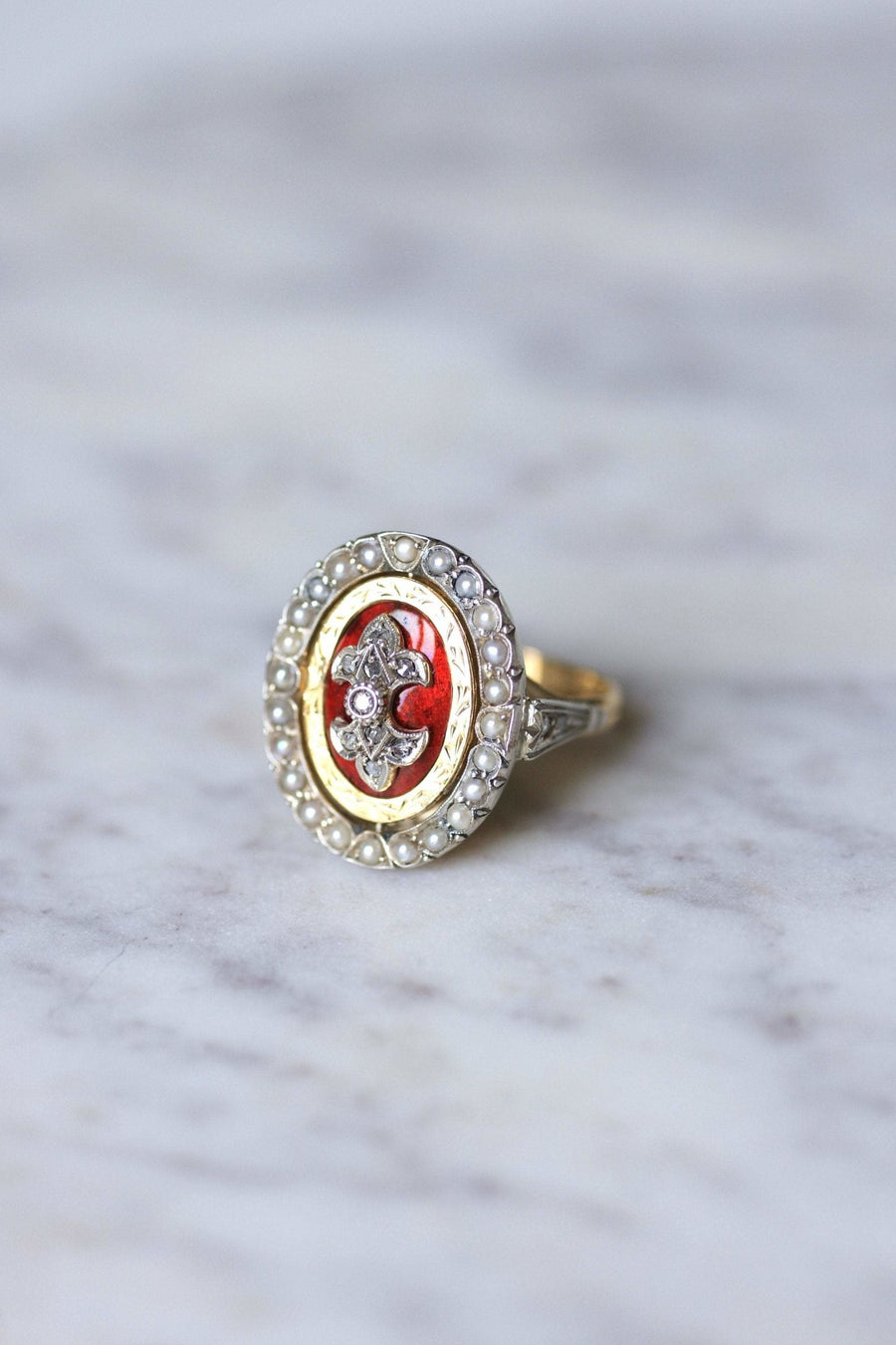 Antique swivel enameled gold and silver ring set with diamonds - Galerie Pénélope