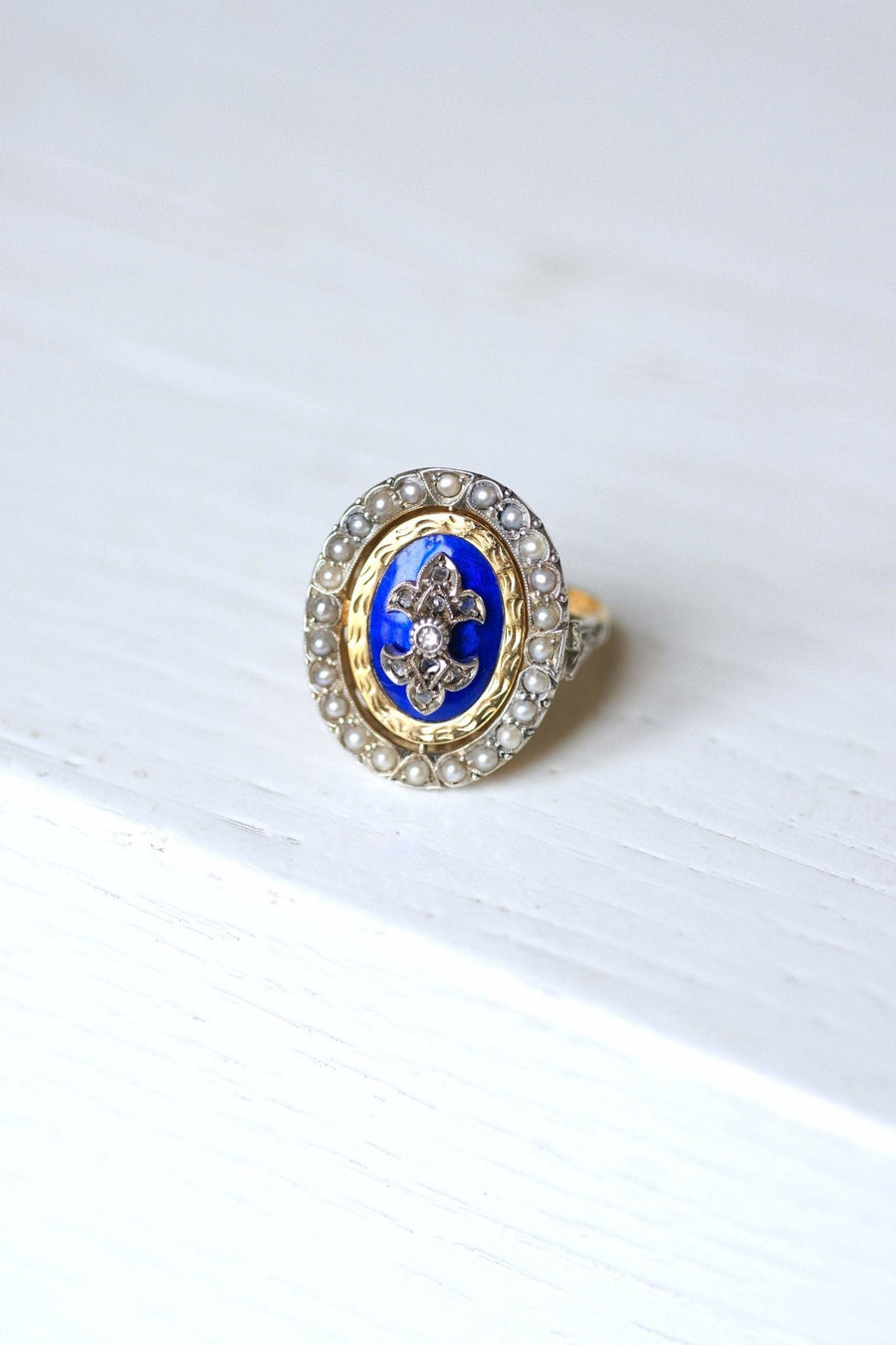 Antique swivel enameled gold and silver ring set with diamonds - Galerie Pénélope