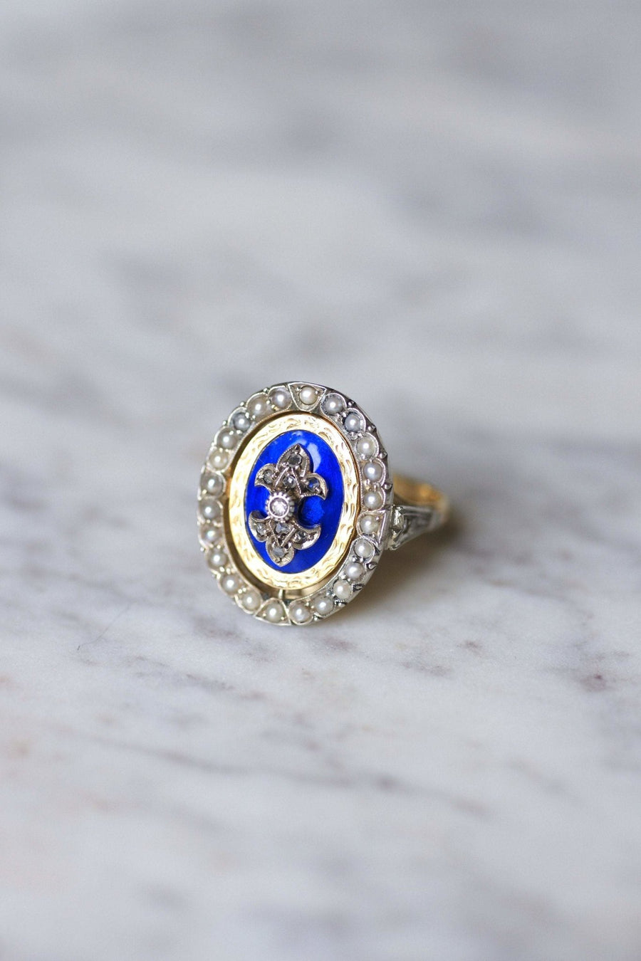Antique swivel enameled gold and silver ring set with diamonds - Galerie Pénélope