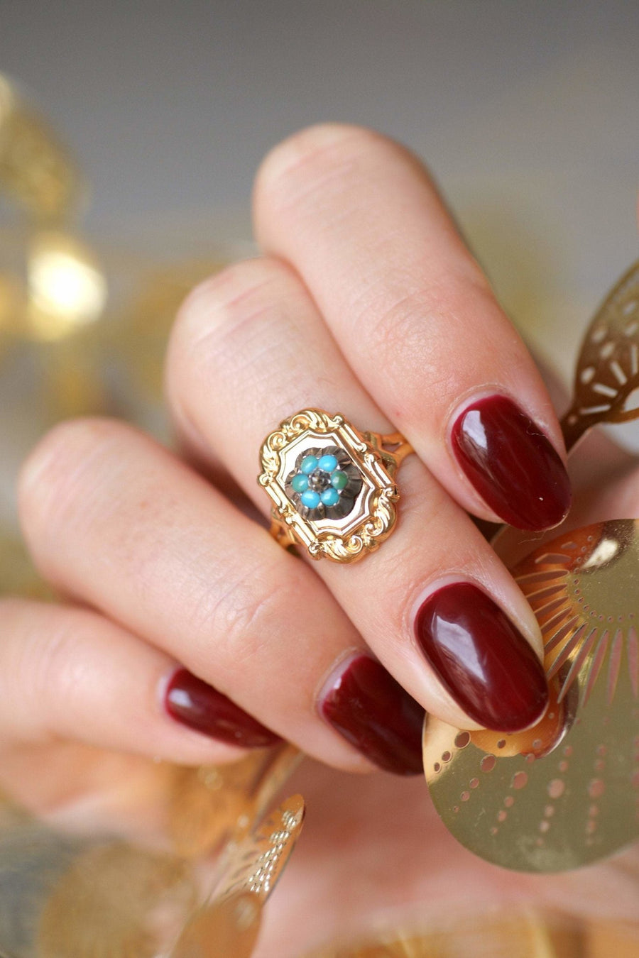 Yellow gold, turquoise and diamond antique plate ring - Galerie Pénélope