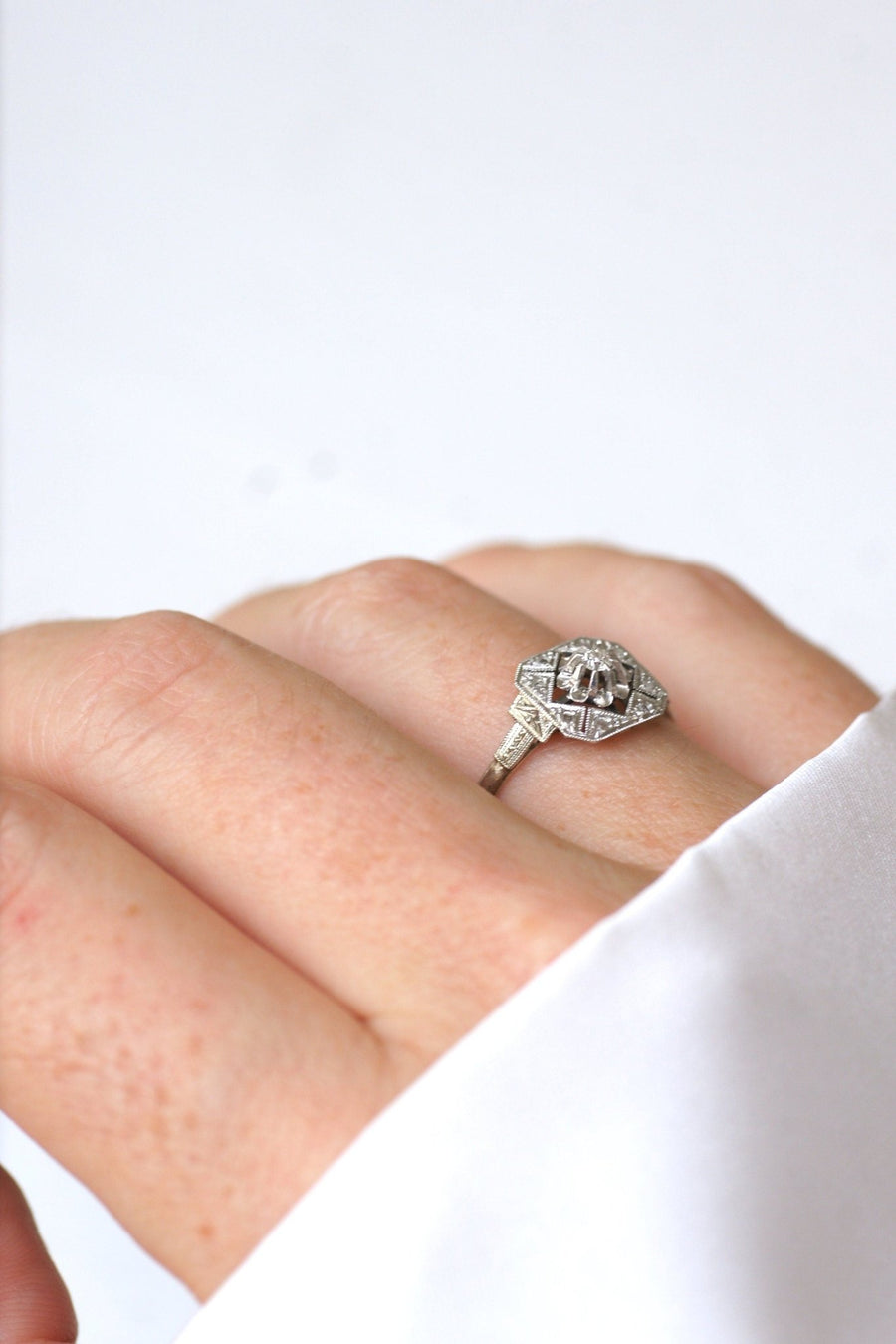 Square Art Deco Ring, White Gold, Platinum and Diamonds - Penelope Gallery