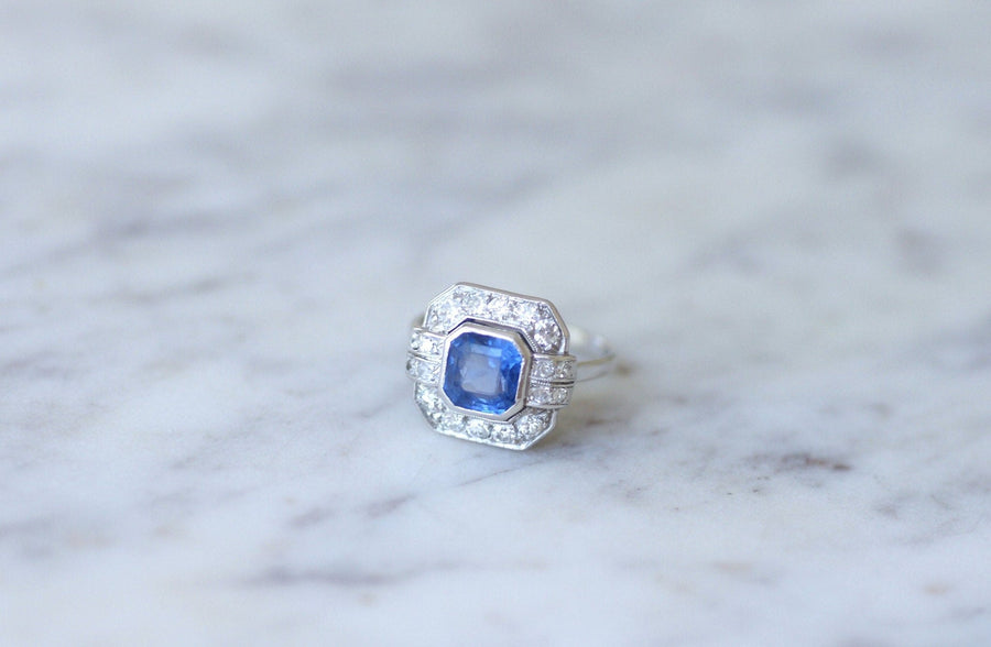Art Deco Ceylon sapphire ring with diamond setting - Penelope Gallery