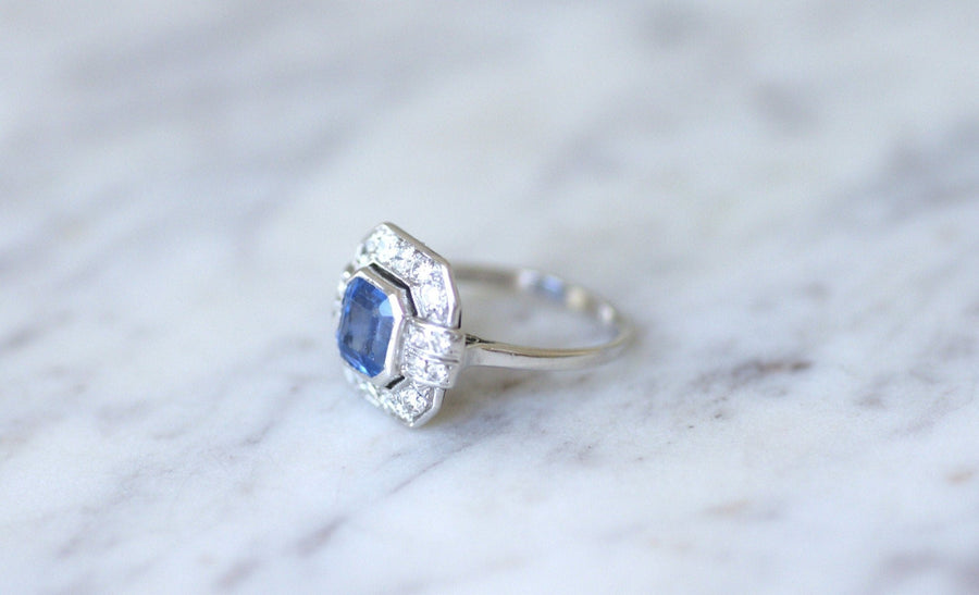 Art Deco Ceylon sapphire ring with diamond setting - Penelope Gallery