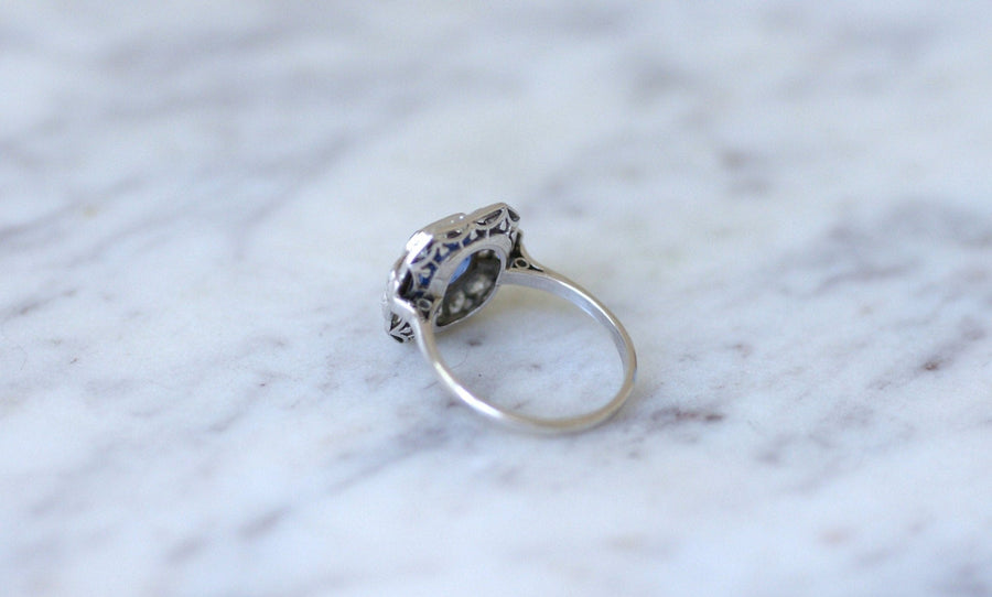 Art Deco Ceylon sapphire ring with diamond setting - Penelope Gallery