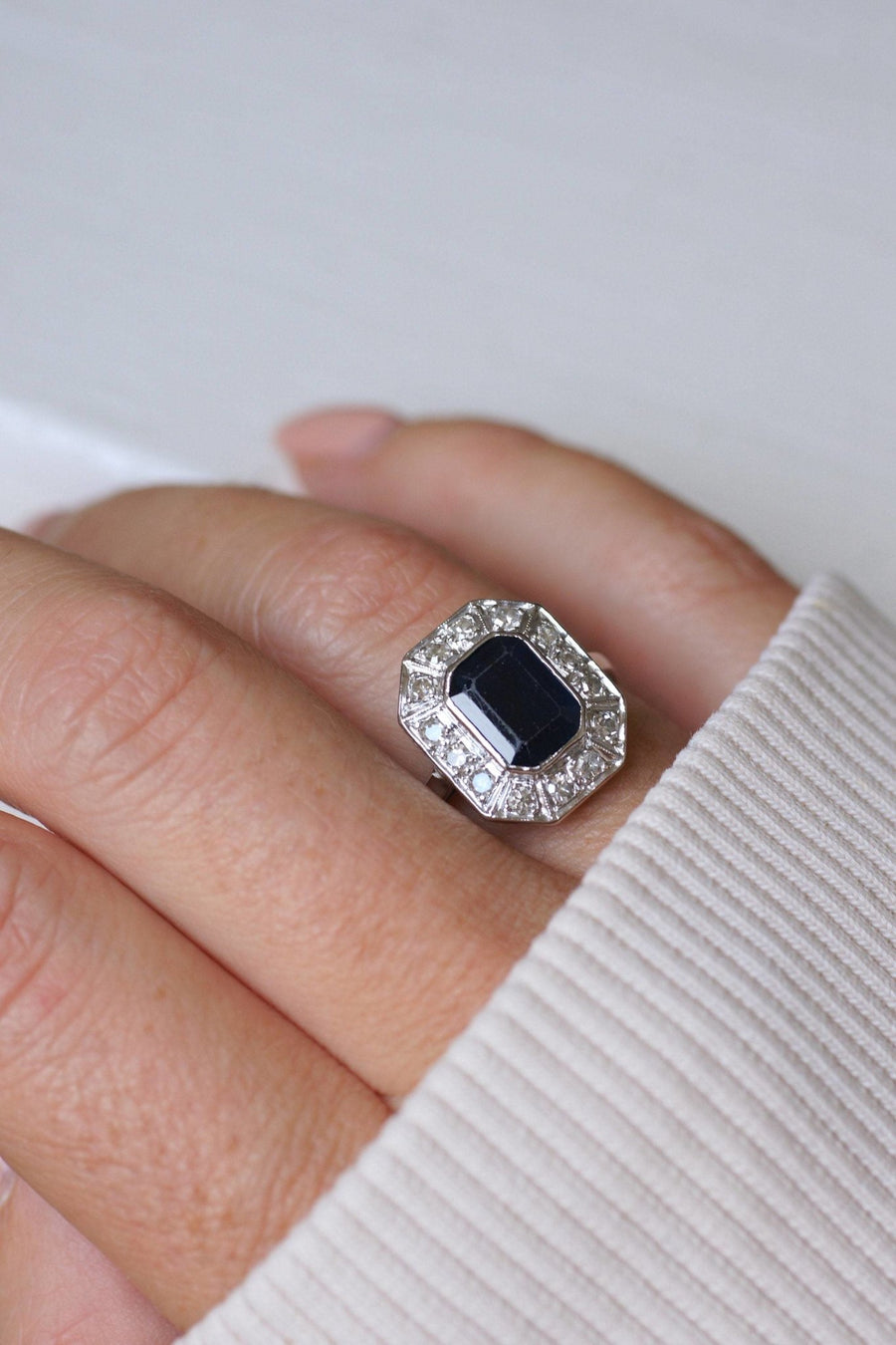Art Deco sapphire ring with diamonds - Penelope Gallery