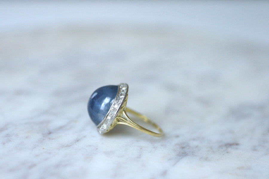 Star sapphire cabochon ring, diamond setting - Penelope Gallery