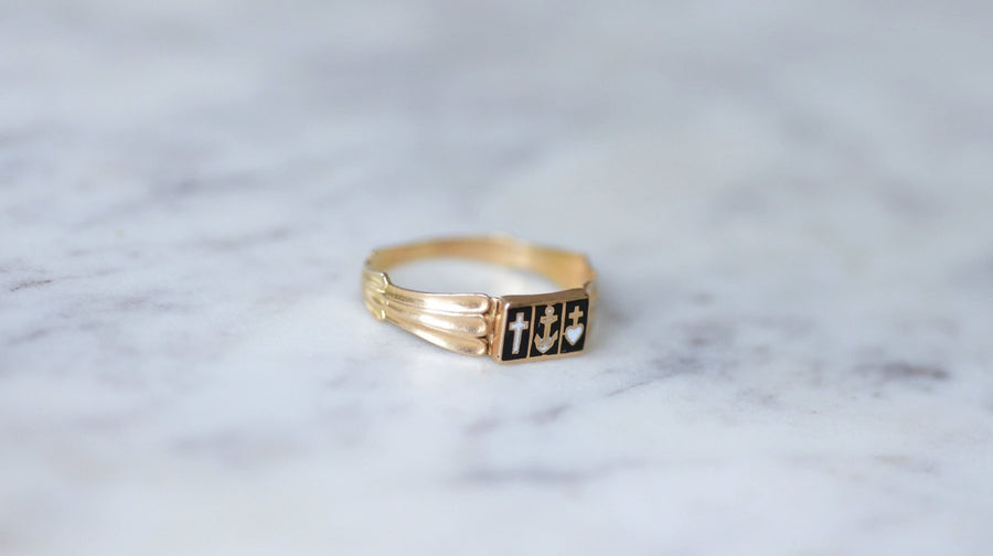 Regional gold and enamel Capelet ring - Galerie Pénélope