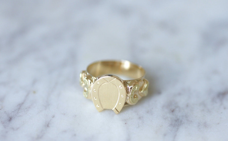 Antique gold horseshoe ring - Penelope Gallery