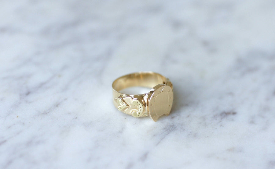 Antique gold horseshoe ring - Penelope Gallery