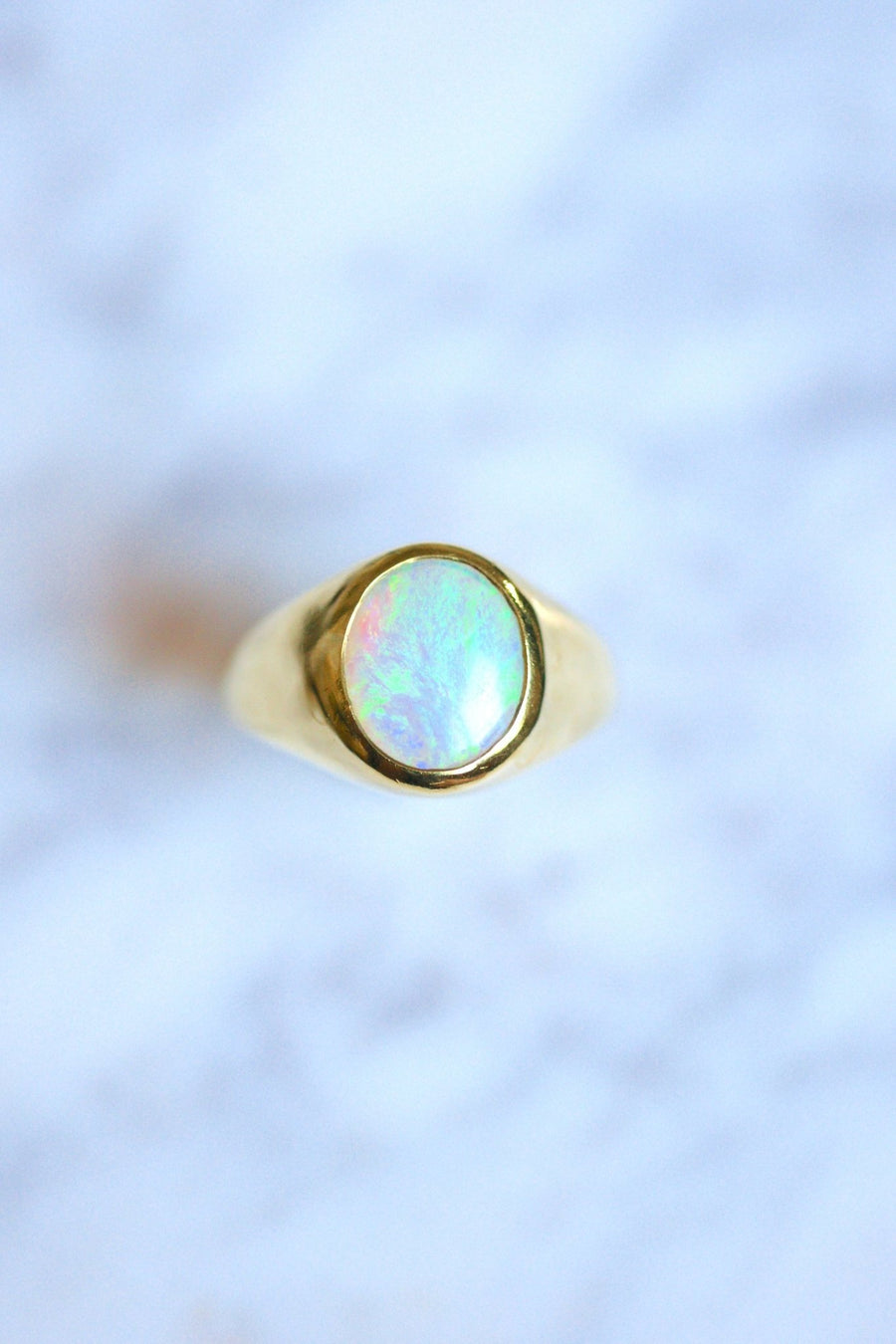 Yellow gold ring with opal cabochon - Galerie Pénélope