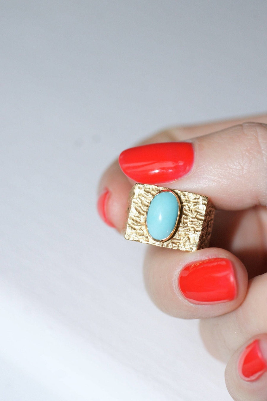 Hammered gold and turquoise signet ring - Penelope Gallery