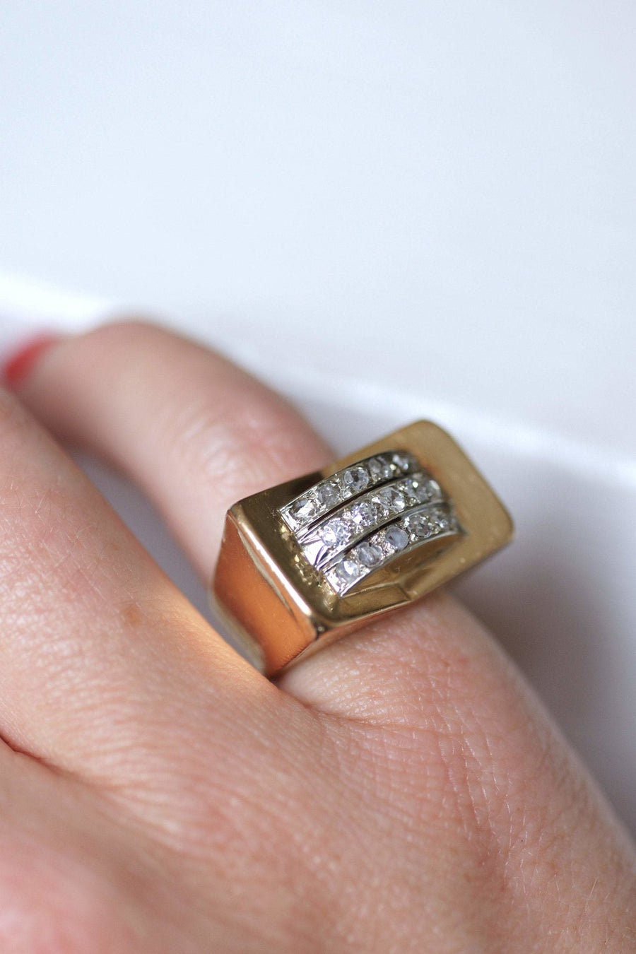 Gold and diamond signet ring - Penelope Gallery