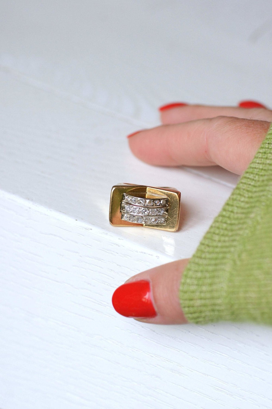 Gold and diamond signet ring - Penelope Gallery