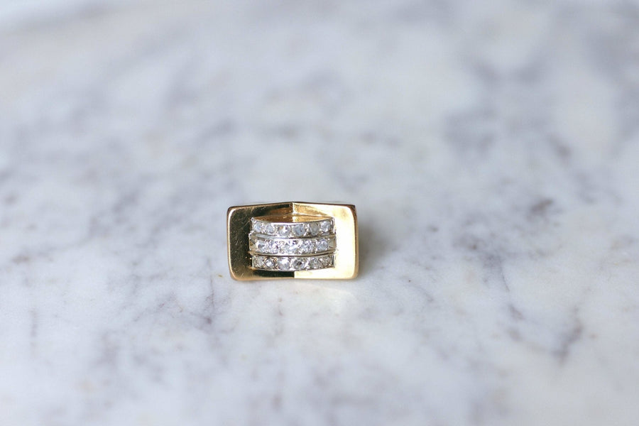 Gold and diamond signet ring - Penelope Gallery