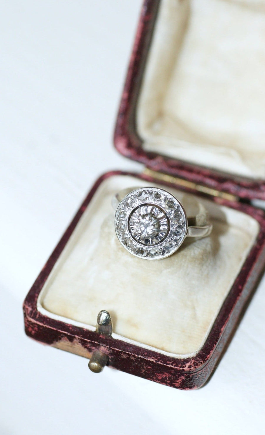 Art Deco round diamond target ring - Galerie Pénélope